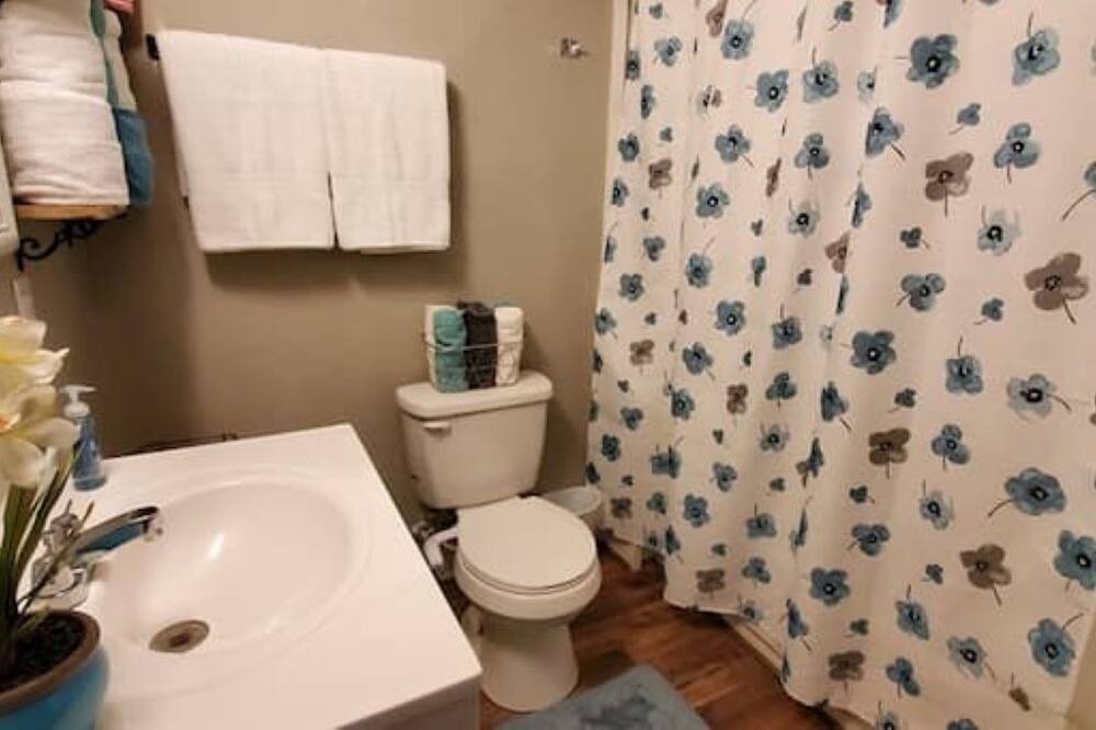 Photo of Bathroom in Guthrie