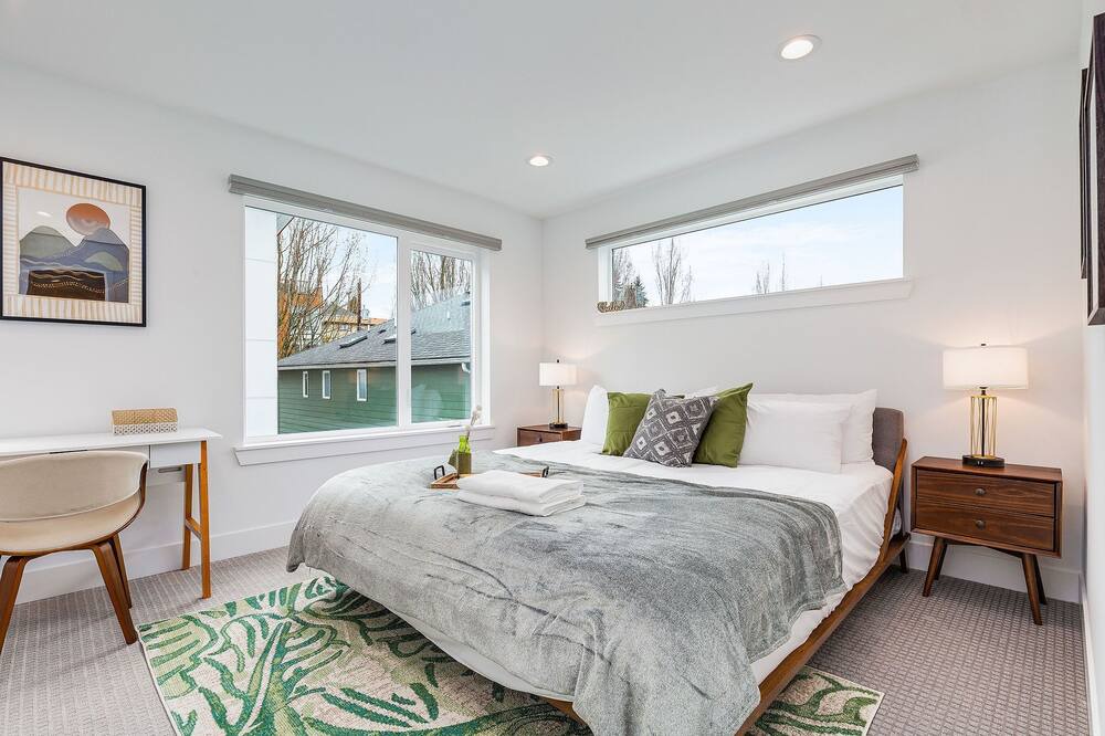 Photo of Bedroom in North Beacon Hill
