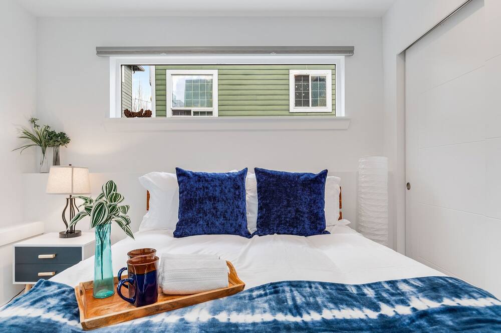 Photo of Bedroom in North Beacon Hill