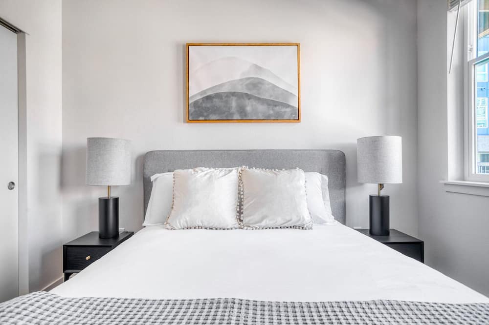 Photo of Bedroom in Five Points
