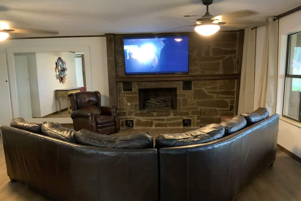 Photo of Bedroom in Eufaula