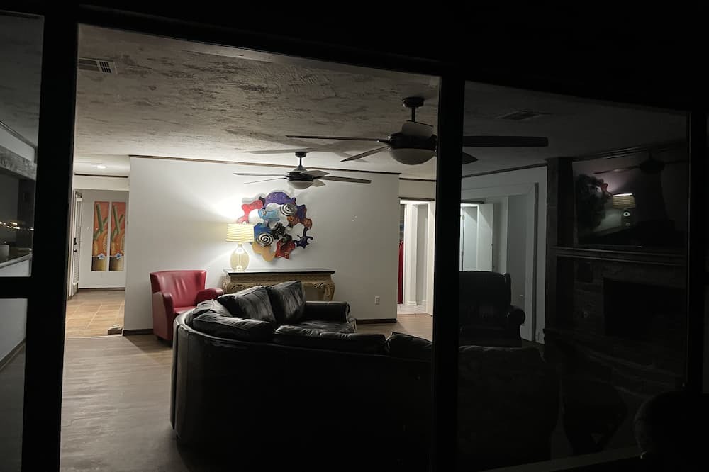 Photo of Livingroom in Eufaula