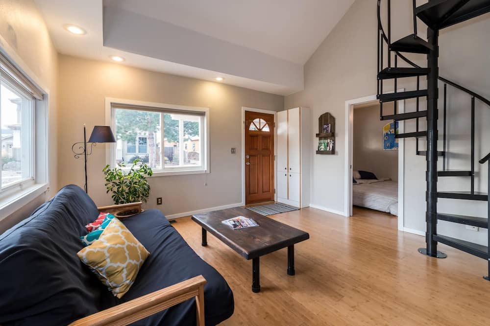 Photo of Livingroom in Louisville