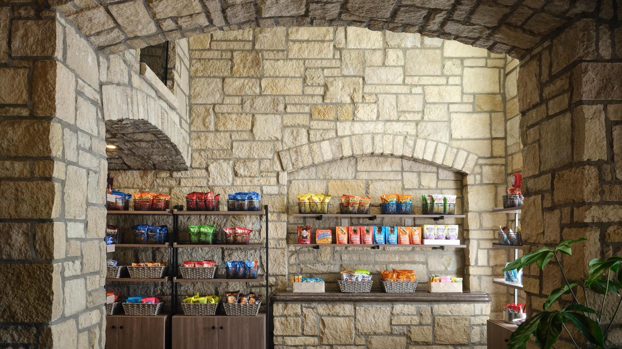 Photo of Others in Oread