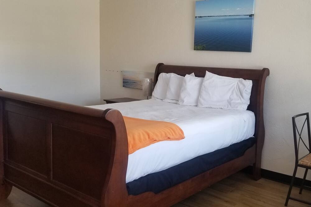Photo of Bedroom in Moses Lake