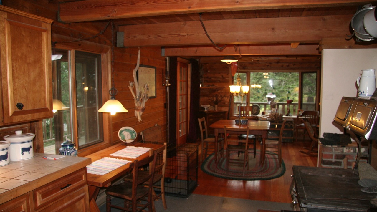 Photo of Livingroom in Eastsound