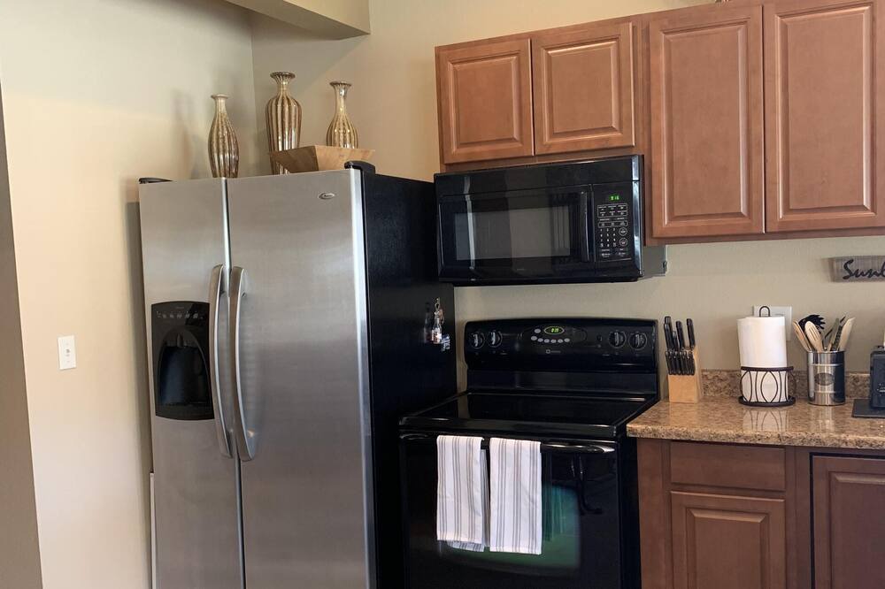 Photo of Kitchen in Sunland Estates