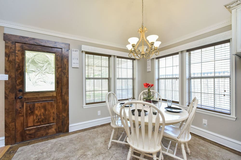 Photo of Kitchen in Red Oak