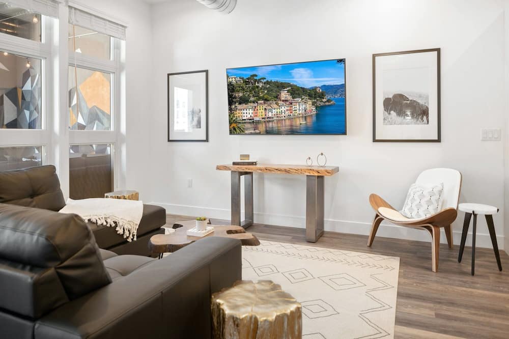 Photo of Livingroom in River North Art District