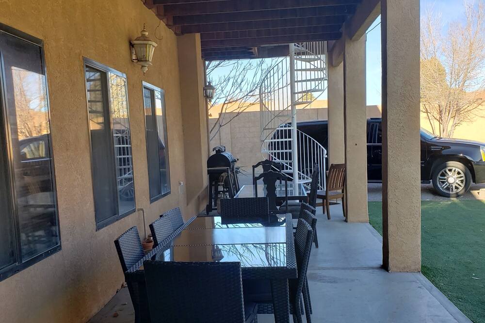 Photo of Patio Balcony in West Bluff