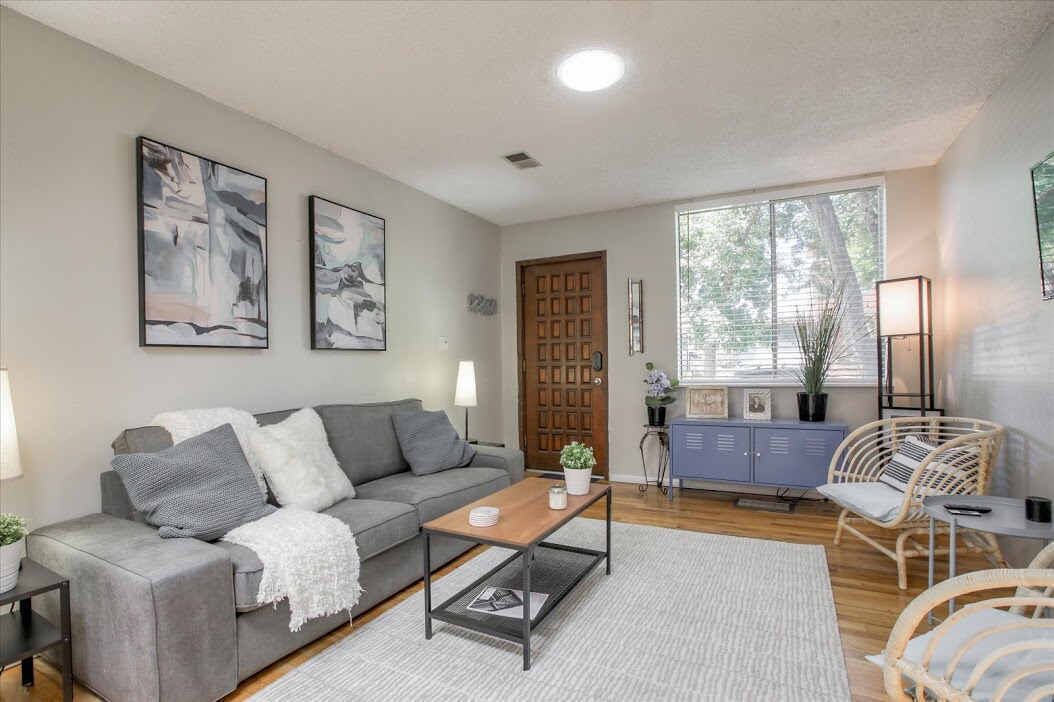 Photo of Livingroom in Cherry Creek