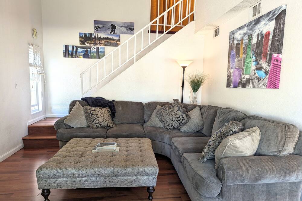 Photo of Livingroom in West Westminster