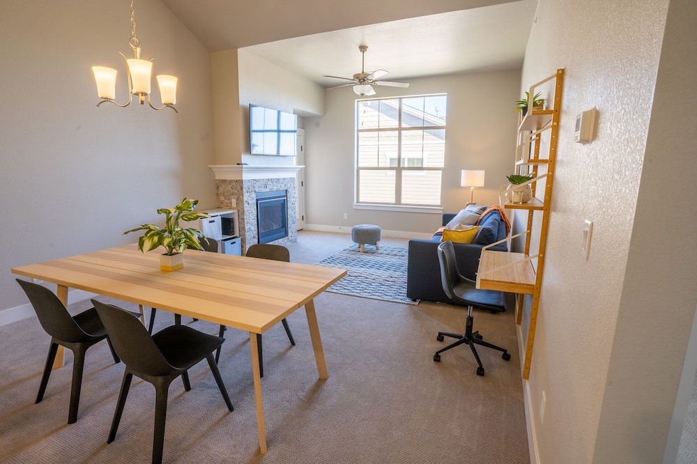 Photo of Livingroom in Centerra