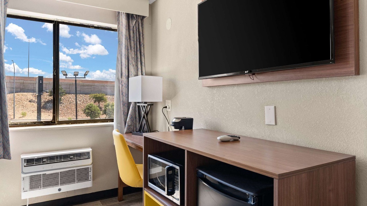 Photo of Bedroom in Northeast Heights