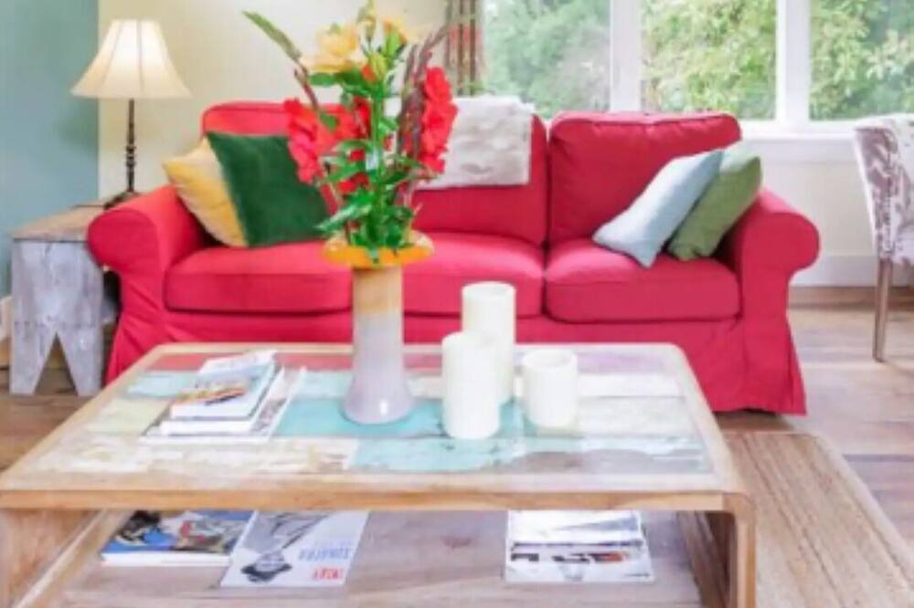 Photo of Livingroom in Columbia City