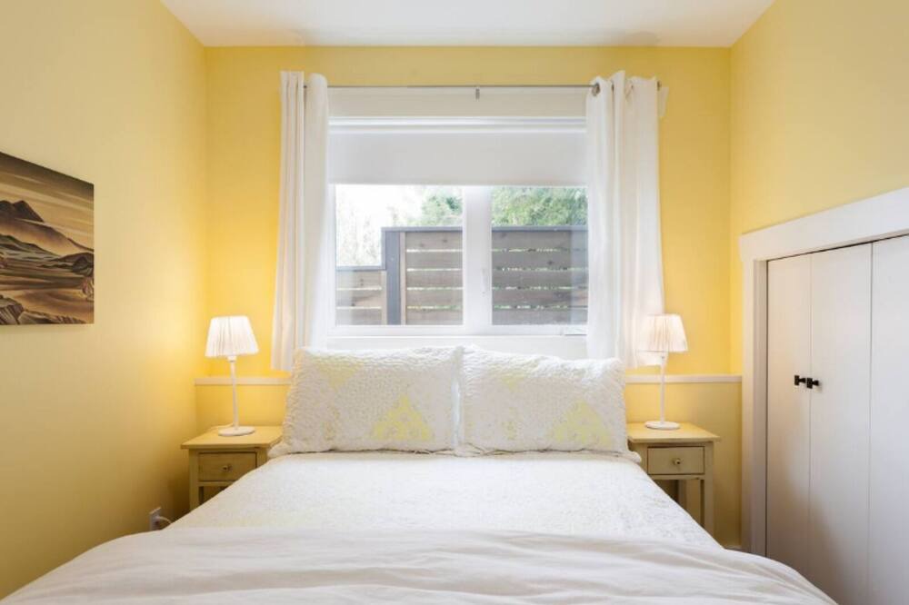 Photo of Bedroom in Columbia City