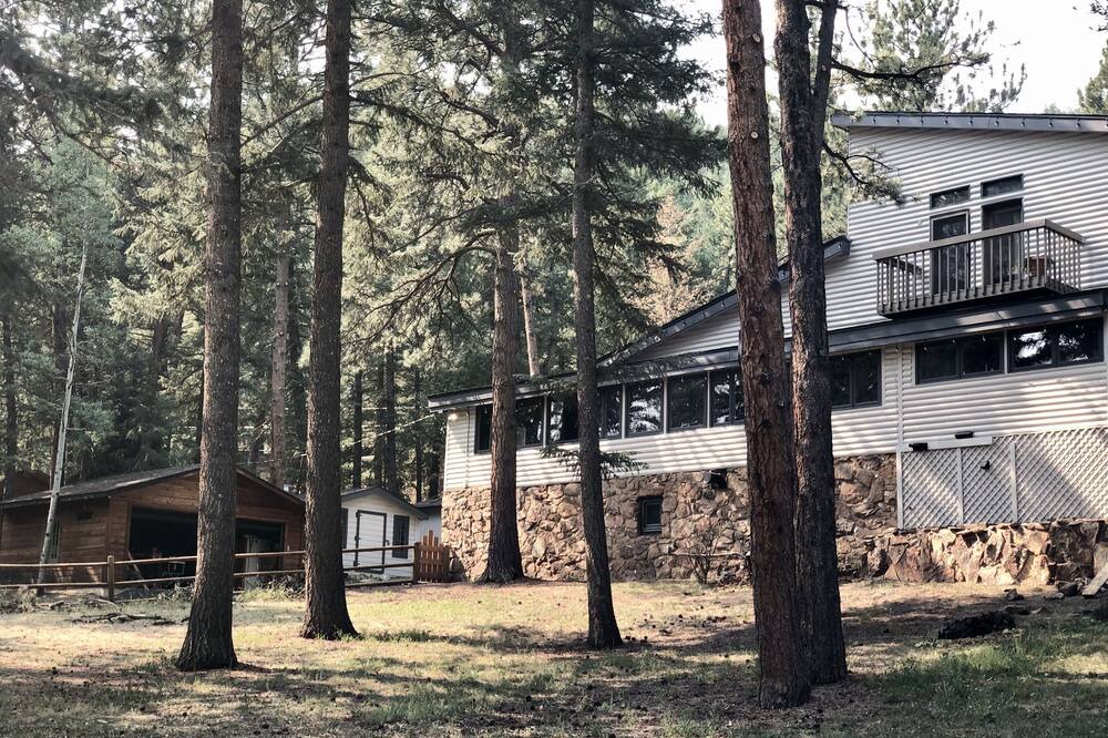 Photo of Outdoor in Evergreen West Central