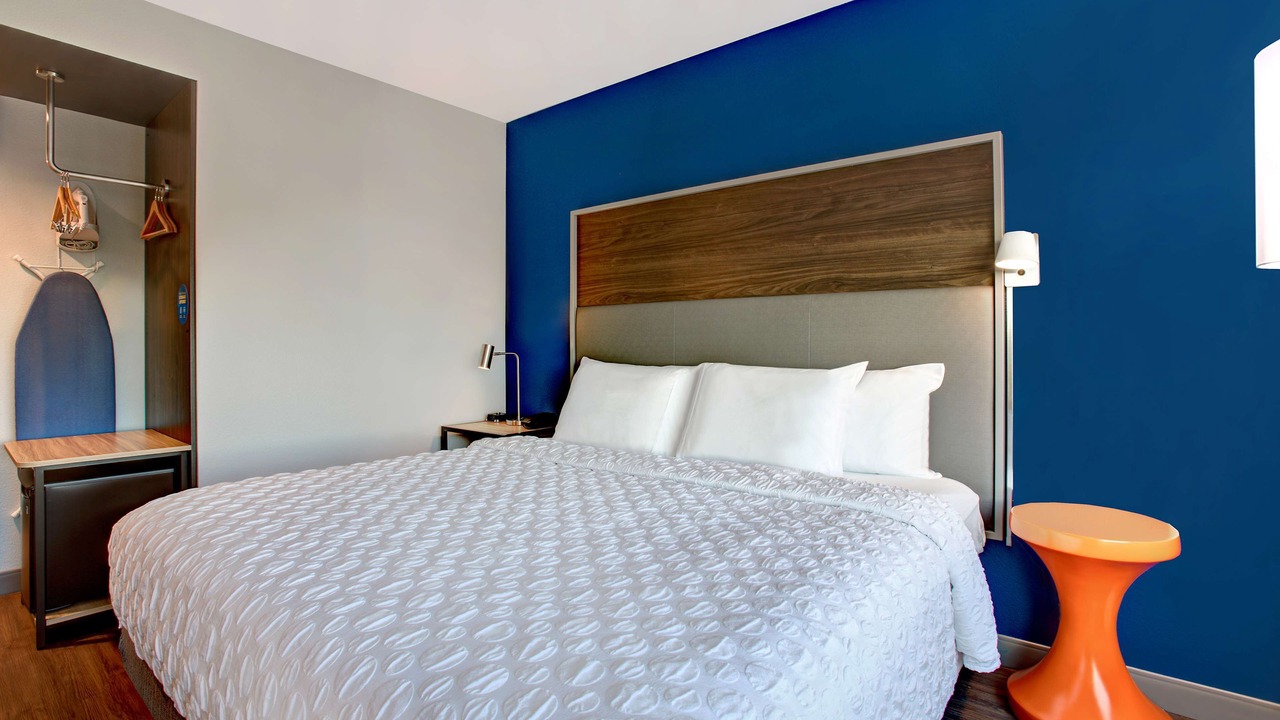 Photo of Bedroom in Roanoke