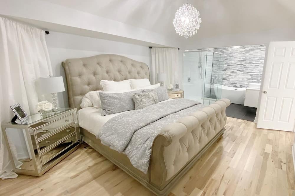 Photo of Bedroom in Lenexa