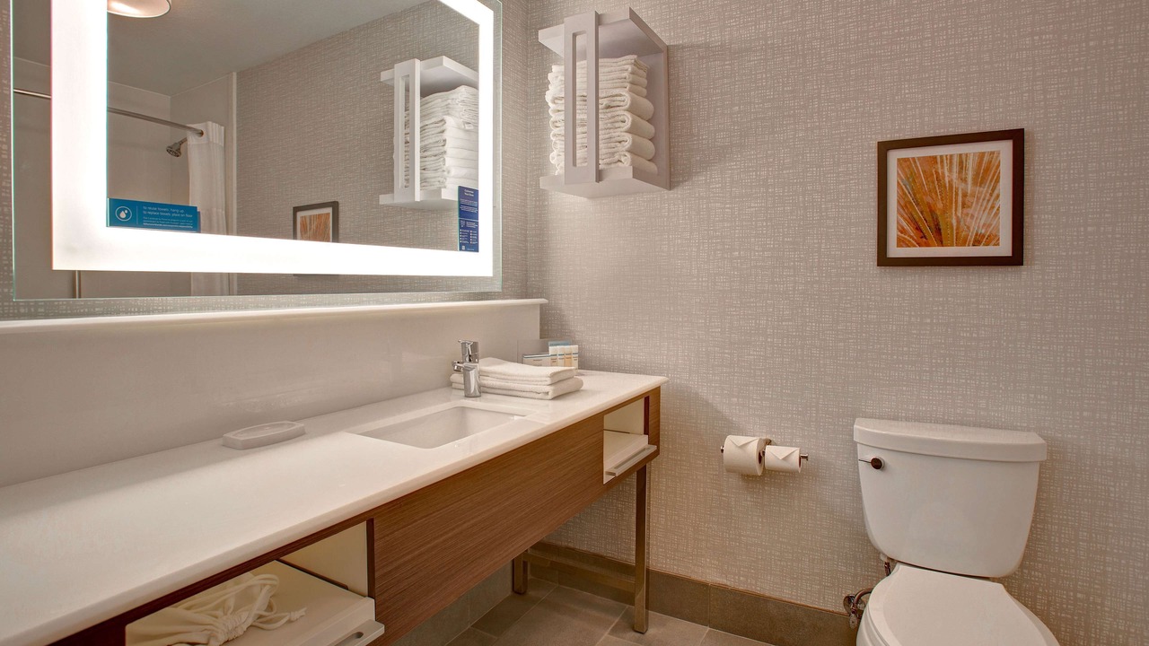 Photo of Bathroom in Borger