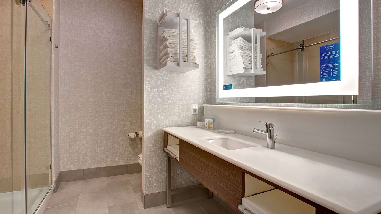 Photo of Bathroom in Borger