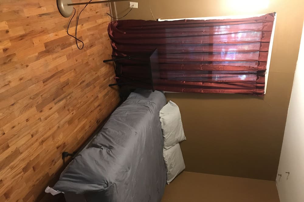 Photo of Bedroom in Maryville