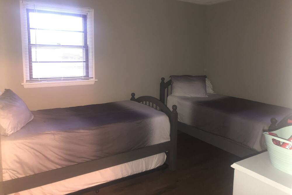 Photo of Bedroom in Quincy