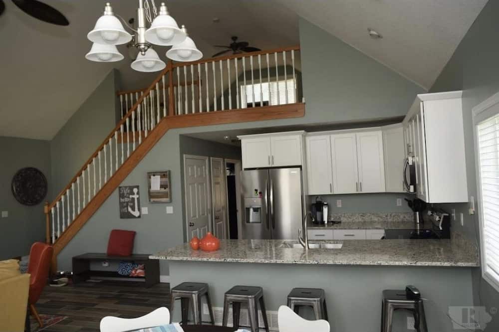 Photo of Kitchen in Sun Valley Lake
