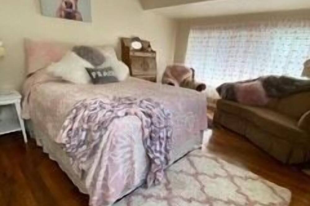 Photo of Bedroom in Emmett