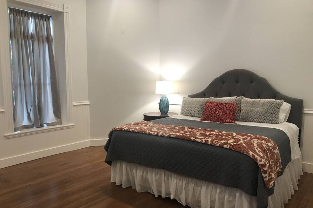 Photo of Bedroom in Marfa