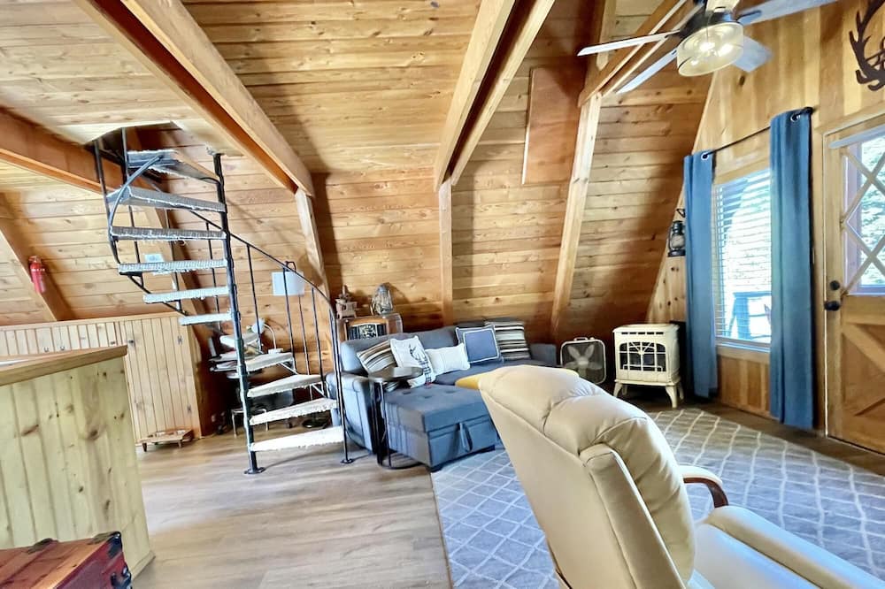 Photo of Livingroom in Donnelly