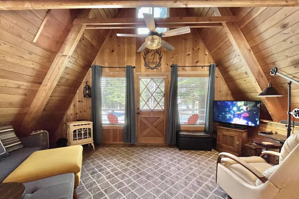 Photo of Livingroom in Donnelly