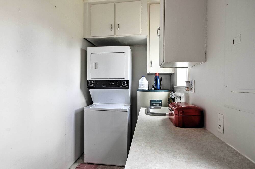 Photo of Bedroom in Eatonville