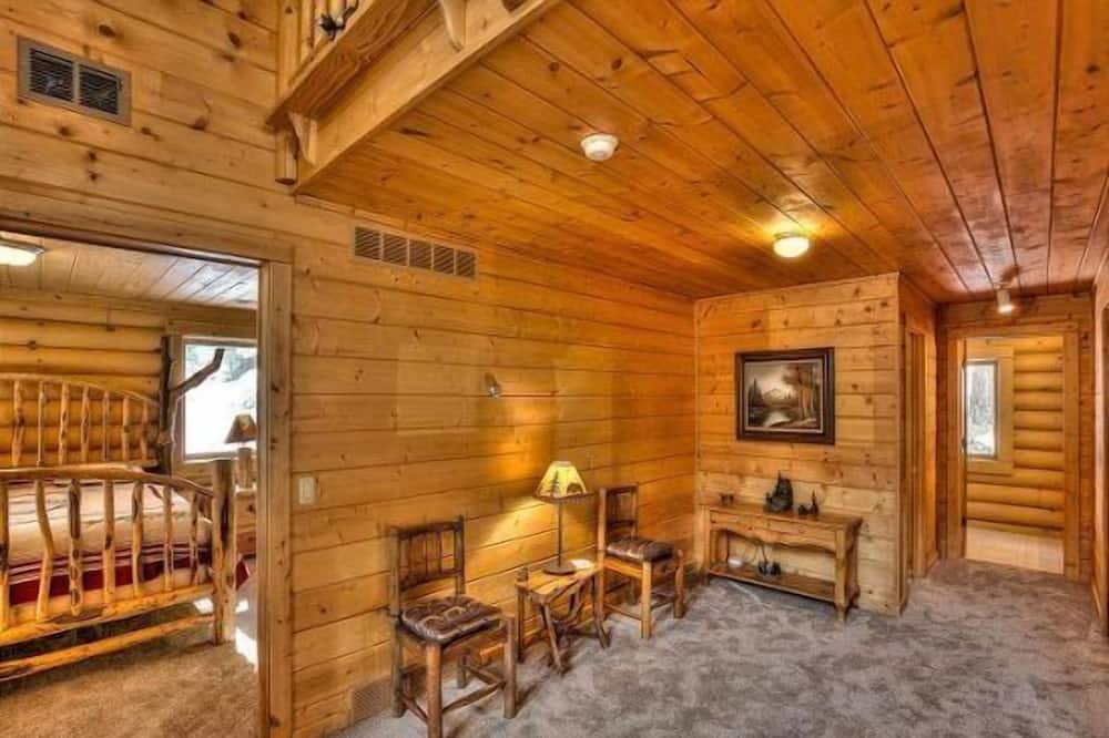 Photo of Bedroom in Lyons
