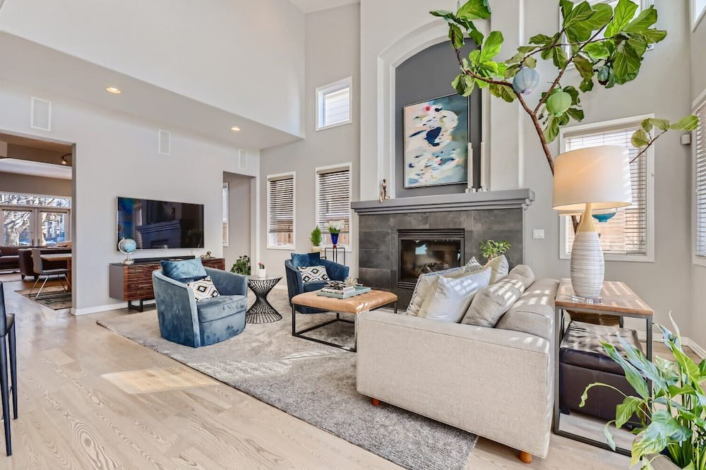 Photo of Livingroom in University Park