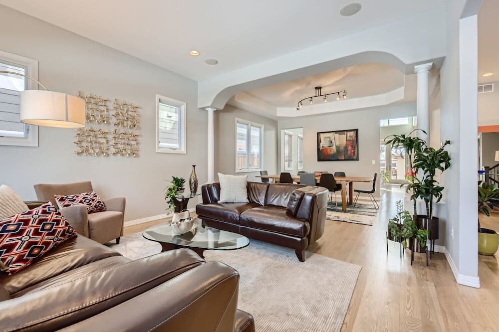 Photo of Livingroom in University Park