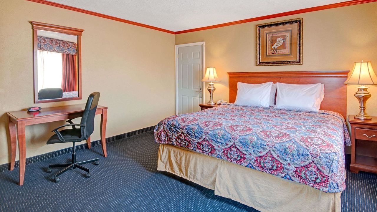 Photo of Bedroom in Huning Highland Historic District