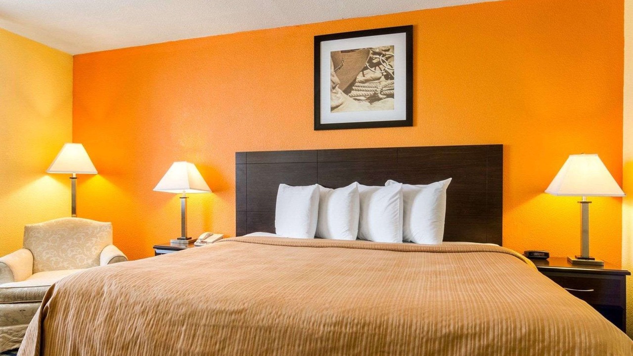 Photo of Bedroom in Liberal