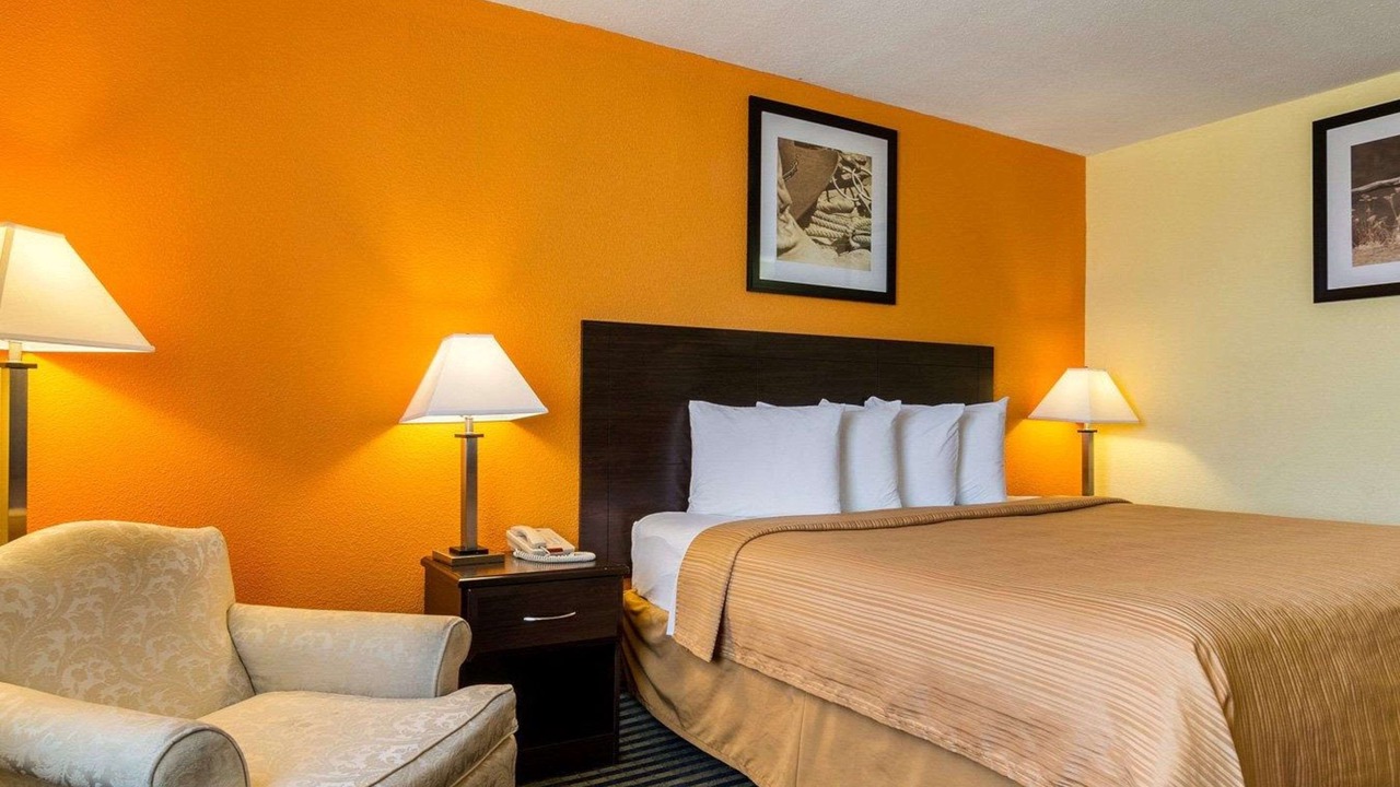Photo of Bedroom in Liberal