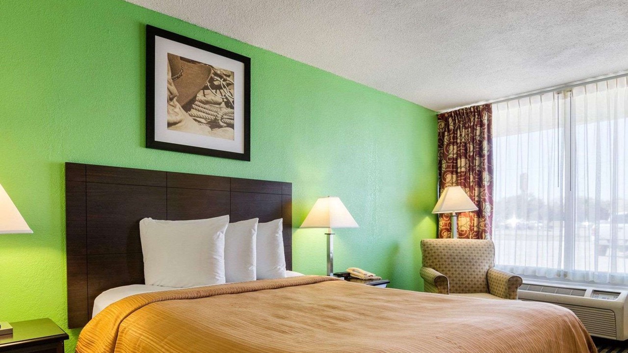 Photo of Bedroom in Liberal