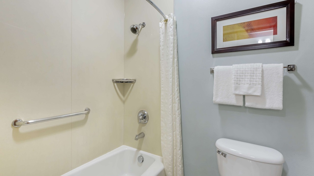Photo of Bathroom in Omak