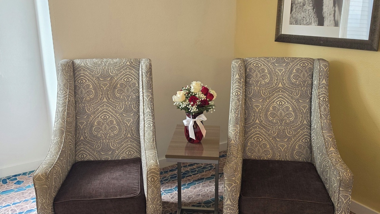 Photo of Bedroom in Omak