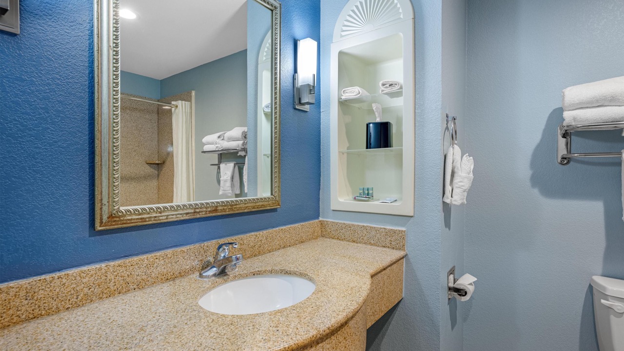 Photo of Bathroom in Levelland