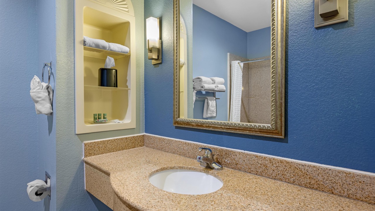 Photo of Bathroom in Levelland