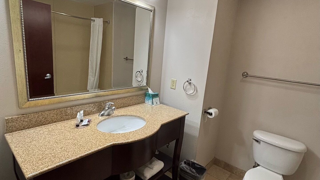 Photo of Bathroom in Burkburnett