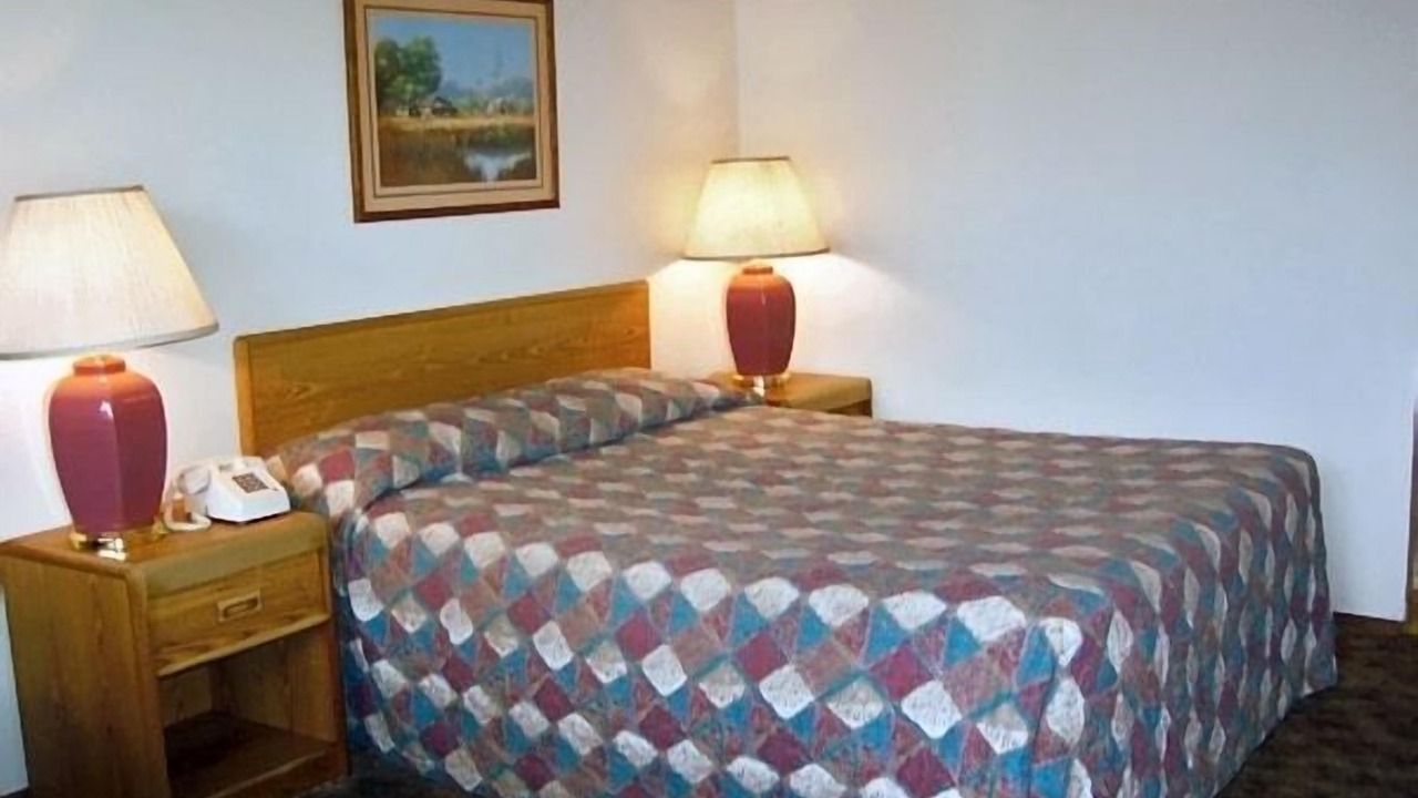 Photo of Bedroom in La Grande