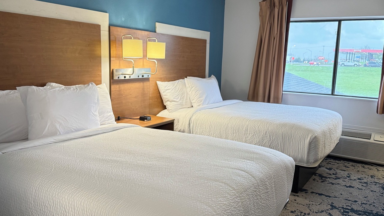 Photo of Bedroom in Lamoni