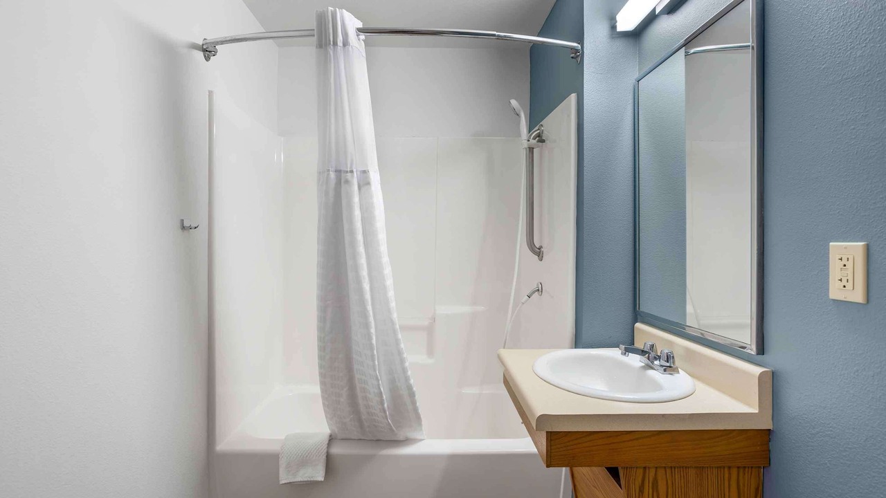 Photo of Bathroom in Central Oklahoma City