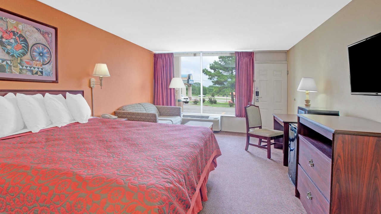 Photo of Bedroom in Okemah