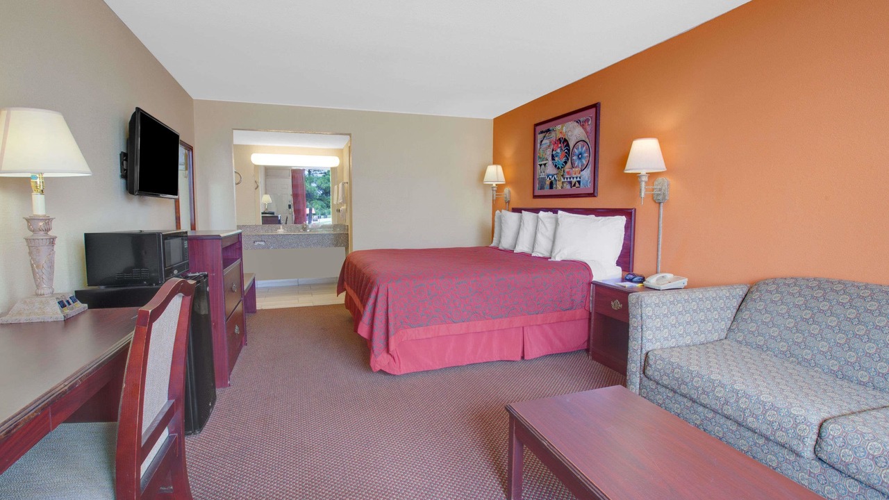 Photo of Bedroom in Okemah